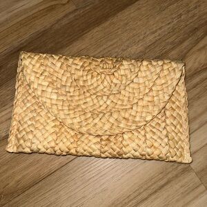 Straw Clutch